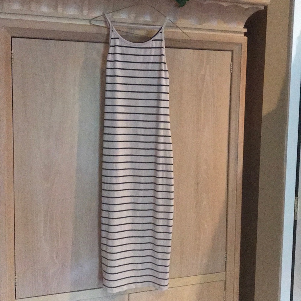 T-shirt dress. Never worn.